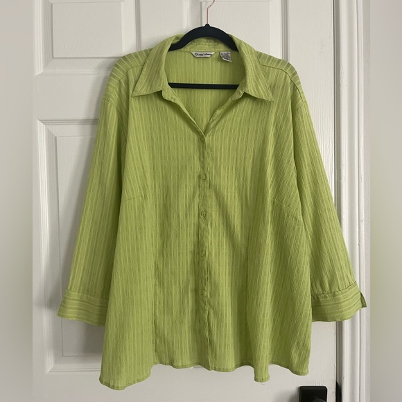 Quizz Woman light green button up shirt - Picture 1 of 4